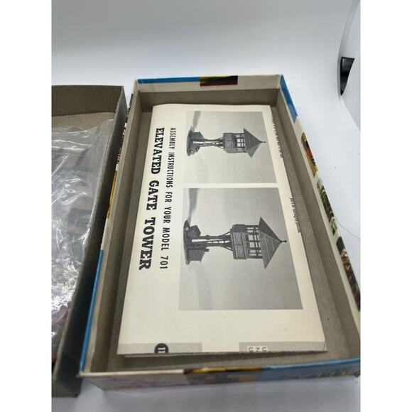 Vintage Atlas HO Scale Elevated Gate Tower Model Kit #701 - Picture 7 of 9